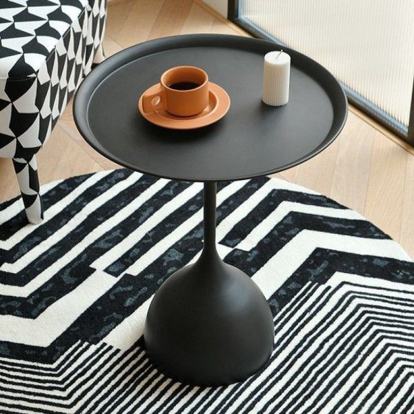 Black metal round side coffee table