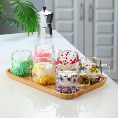 200ml Double-Wall Transparent Drinking Mug With Dried Flower Design 1 piece